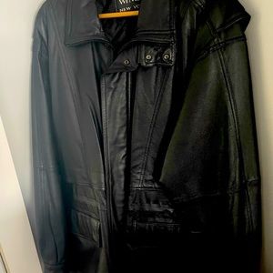 Men’s black quilted thermo lining leather coat sz XL